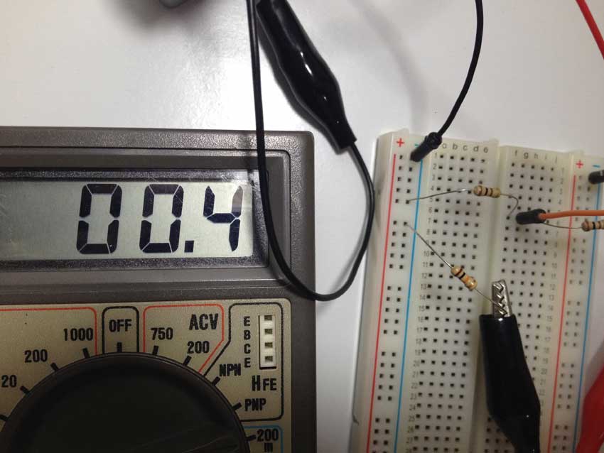 Medindo a corrente elétrica em R3 com o ammeter